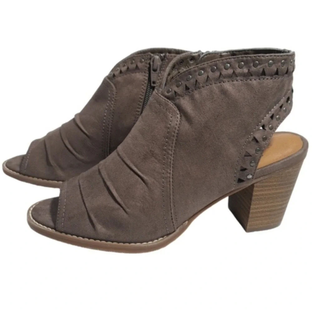 Sonoma Women's Size 8M Brown Comfort Wedge Slip-On Zip Shoes Studded Casual Work
